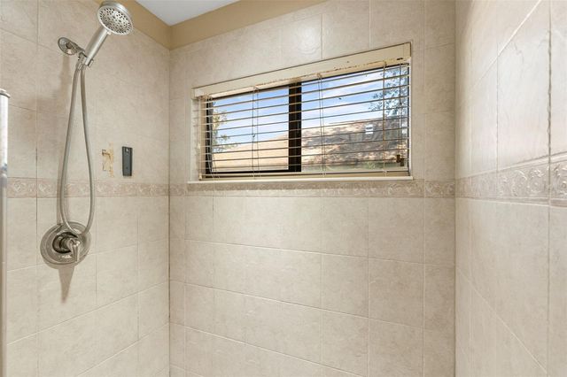 3381 HOULE AVENUE, Sarasota, FL 34232