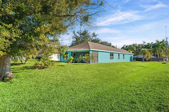 3381 HOULE AVENUE, Sarasota, FL 34232