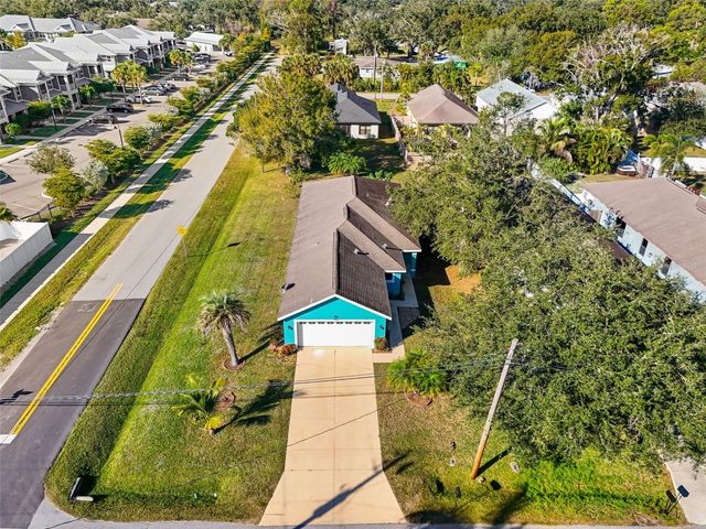 3381 HOULE AVENUE, Sarasota, FL 34232