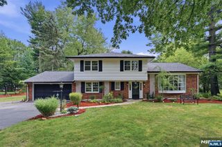 44 Northrop Lane, Tenafly, NJ 07670
