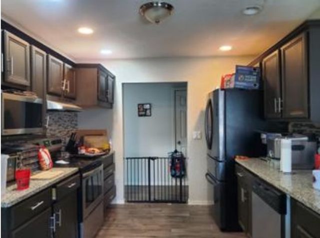 1313 Kingston Drive, Yukon, OK 73099