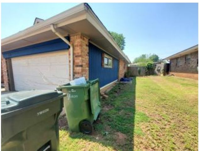 1313 Kingston Drive, Yukon, OK 73099