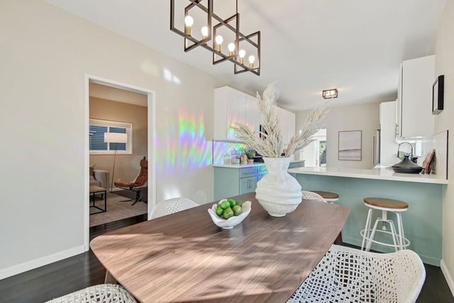 735 735 Apgar St, Oakland, CA 94609