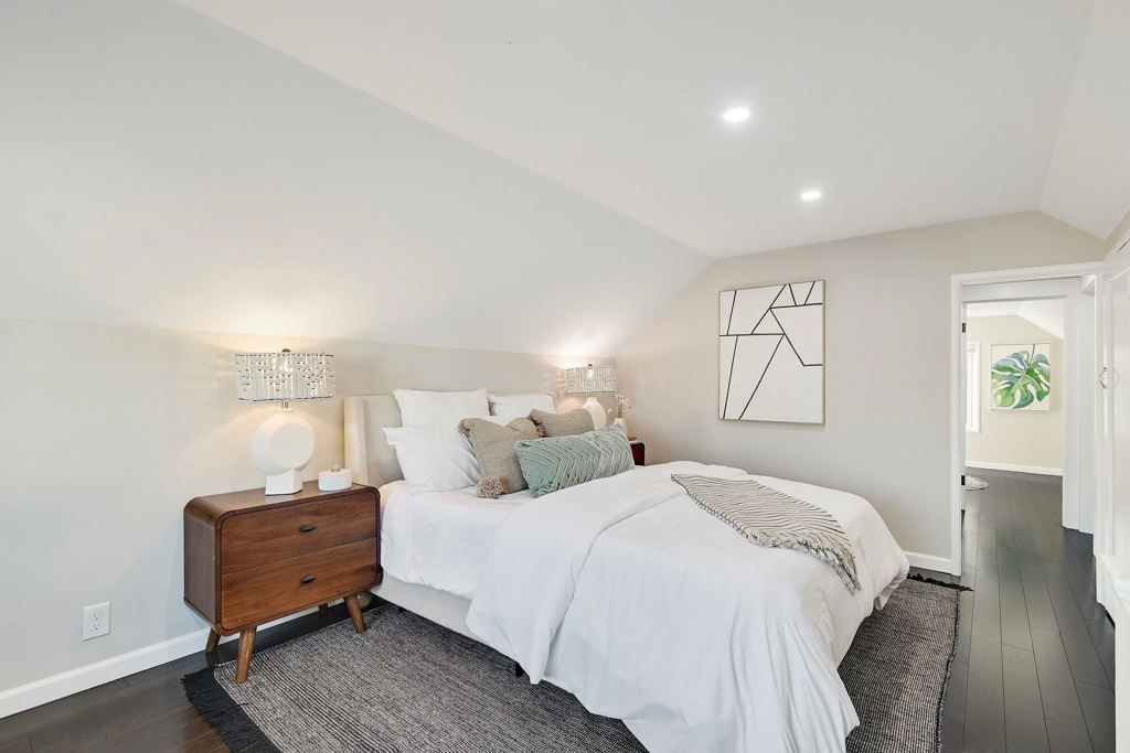 Image 27 of property listing at 735 735 Apgar St, Oakland, CA 94609