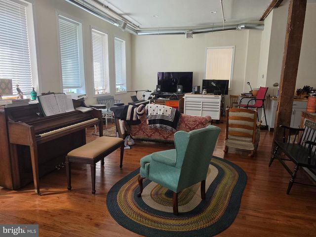 137 N LIBERTY ST, Orwigsburg, PA 17961