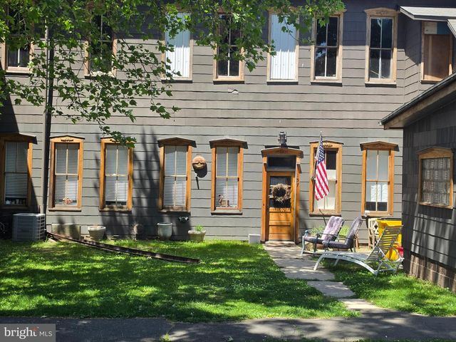 137 N LIBERTY ST, Orwigsburg, PA 17961