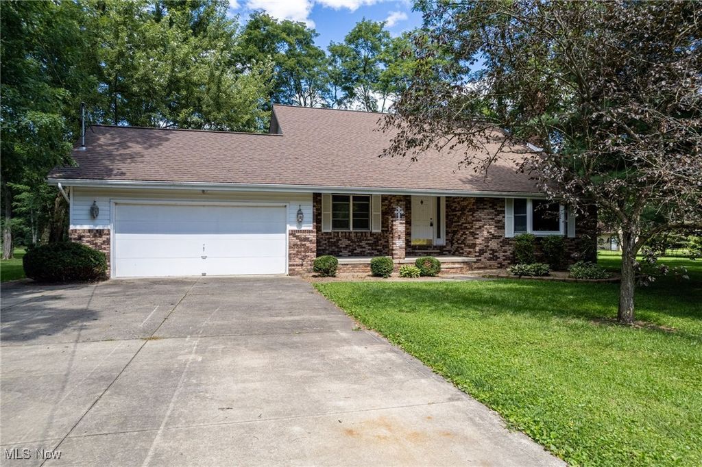 6531 Grafton Road, Valley City, OH 44280