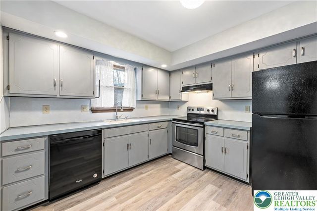 3006 Beddall Street, Slatington Boro, PA 18080