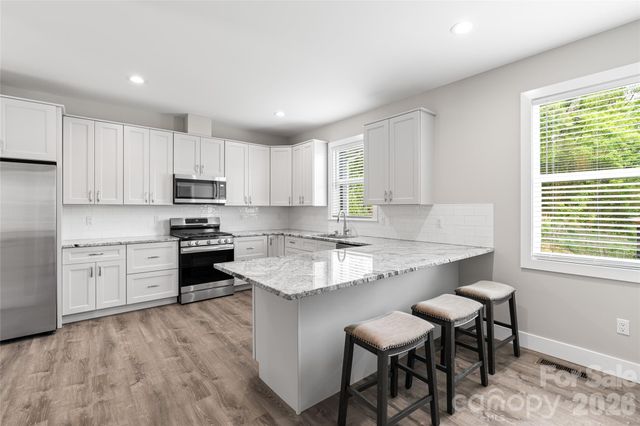 128 Rock Hill Road, Asheville, NC 28803