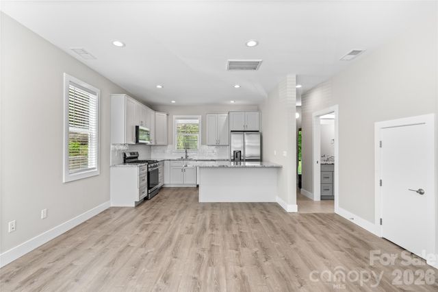 128 Rock Hill Road, Asheville, NC 28803