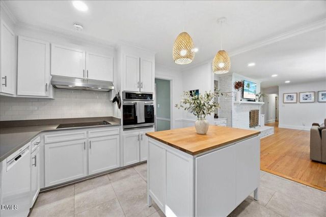 6712 Valley Lake Drive, Raleigh, NC 27612