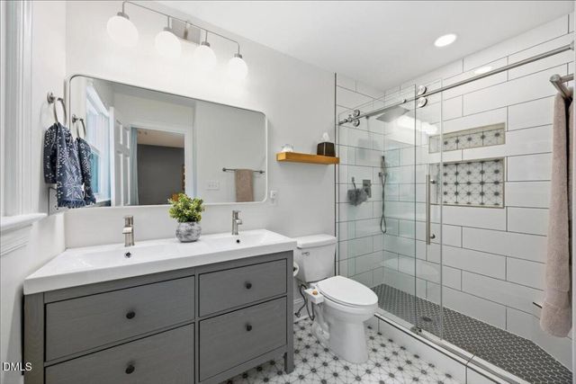 6712 Valley Lake Drive, Raleigh, NC 27612