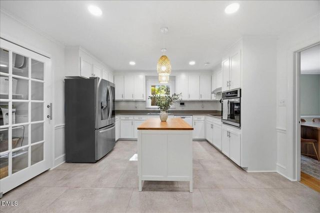 6712 Valley Lake Drive, Raleigh, NC 27612