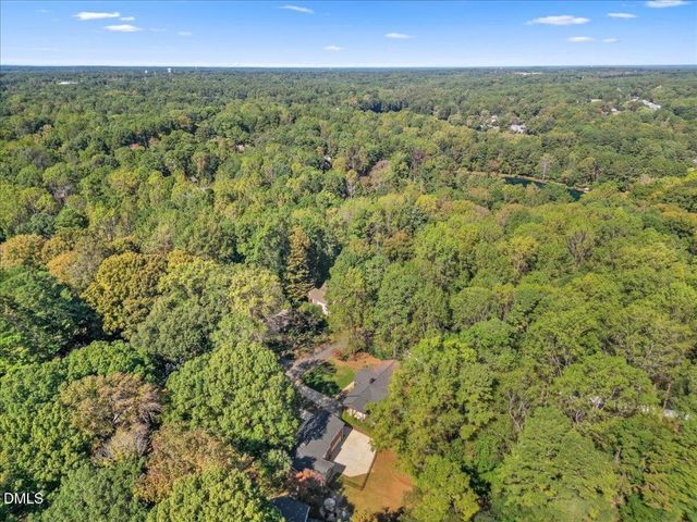 6712 Valley Lake Drive, Raleigh, NC 27612