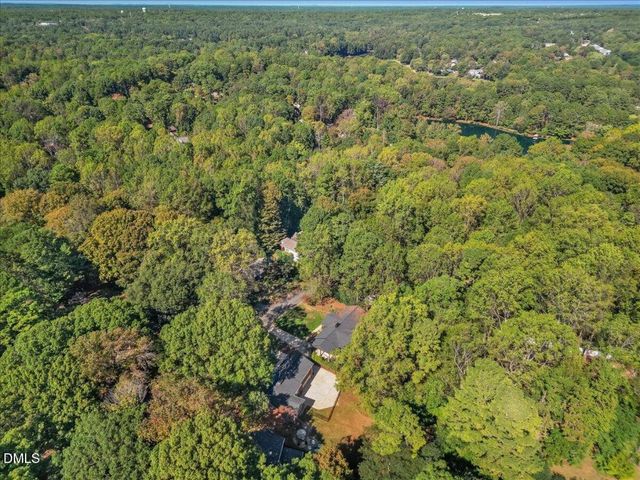 6712 Valley Lake Drive, Raleigh, NC 27612