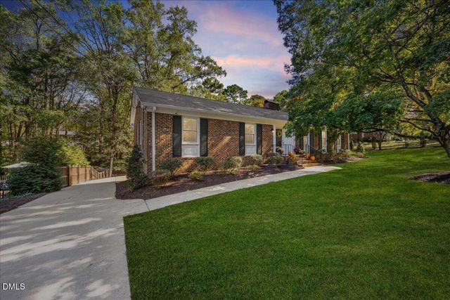 6712 Valley Lake Drive, Raleigh, NC 27612