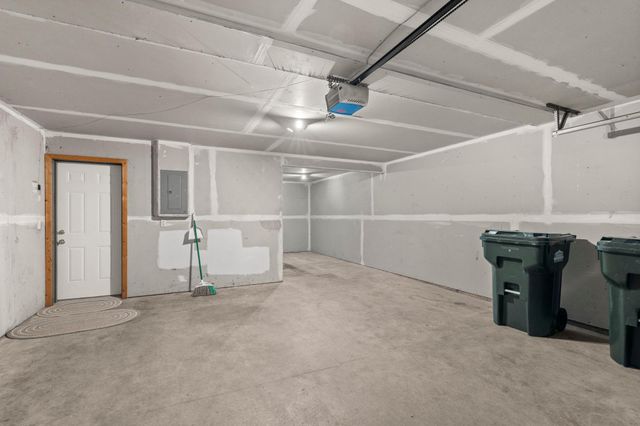 17412 Gettysburg Way, Lakeville, MN 55044