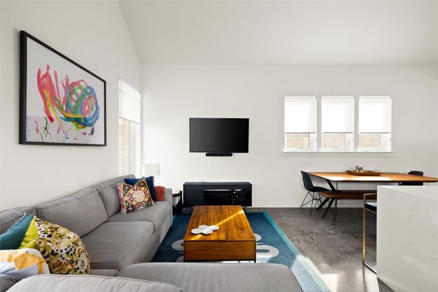 902 Garden Villa CT 2, Austin, TX 78704