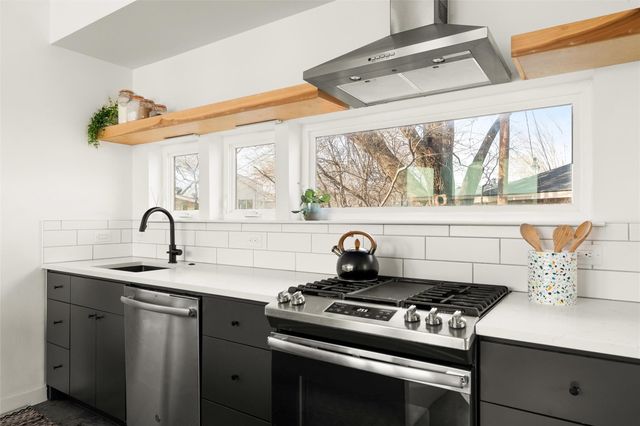 902 Garden Villa CT 2, Austin, TX 78704