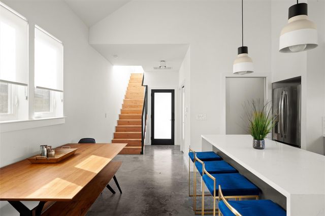 902 Garden Villa CT 2, Austin, TX 78704