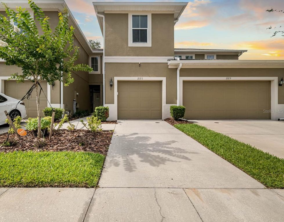 2121 BROADWAY VIEW AVENUE, Brandon, FL 33510