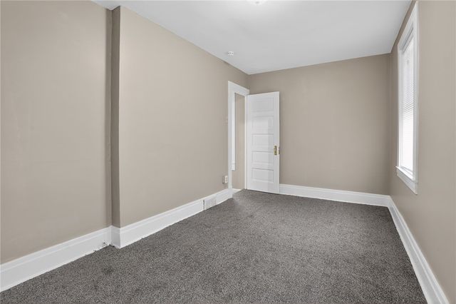 1235 Thelma St, Marshall Shadeland, PA 15212