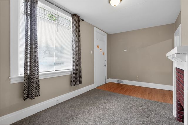 1235 Thelma St, Marshall Shadeland, PA 15212