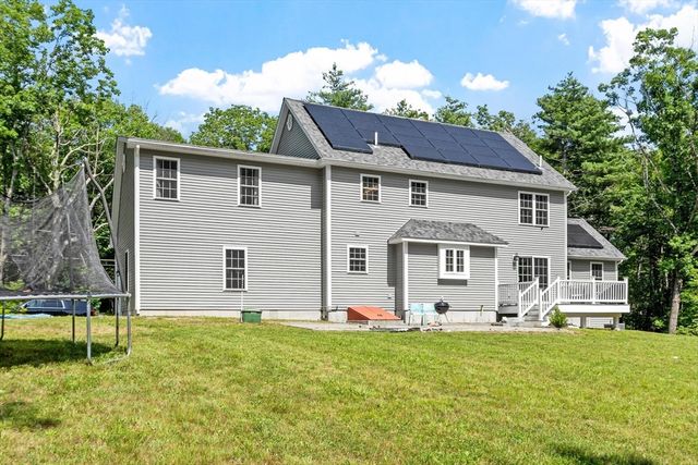 316 Williams Rd, Fitchburg, MA 01420
