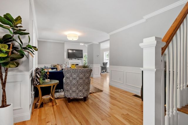 316 Williams Rd, Fitchburg, MA 01420