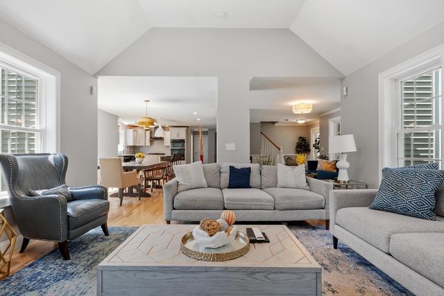 316 Williams Rd, Fitchburg, MA 01420
