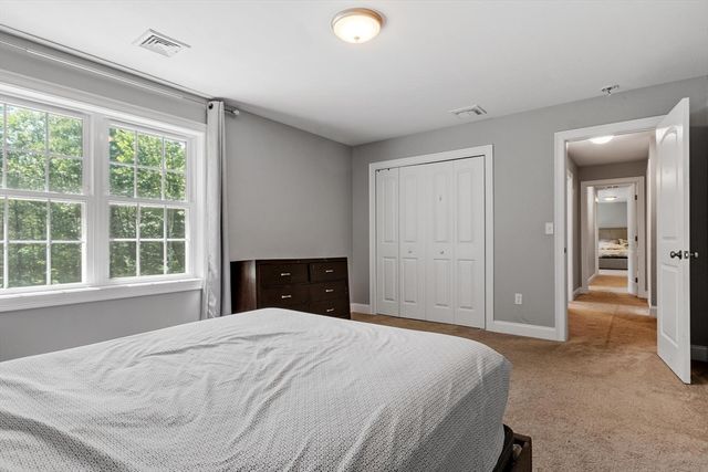 316 Williams Rd, Fitchburg, MA 01420