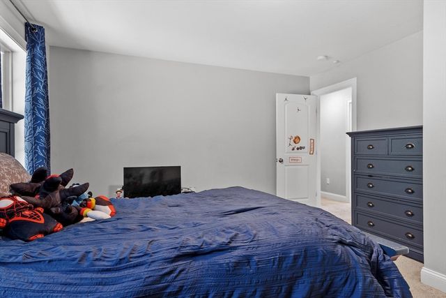 316 Williams Rd, Fitchburg, MA 01420