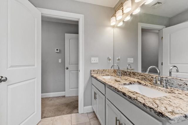 316 Williams Rd, Fitchburg, MA 01420