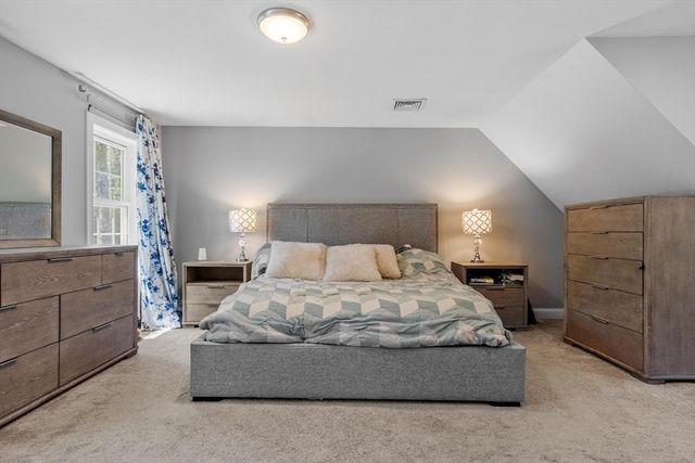 316 Williams Rd, Fitchburg, MA 01420