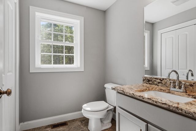 316 Williams Rd, Fitchburg, MA 01420