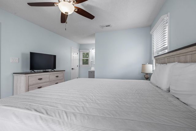 909 Perrin Dr., North Myrtle Beach, SC 29582