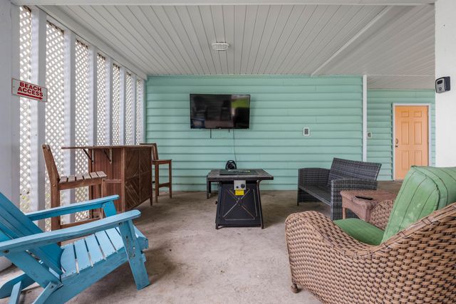 909 Perrin Dr., North Myrtle Beach, SC 29582