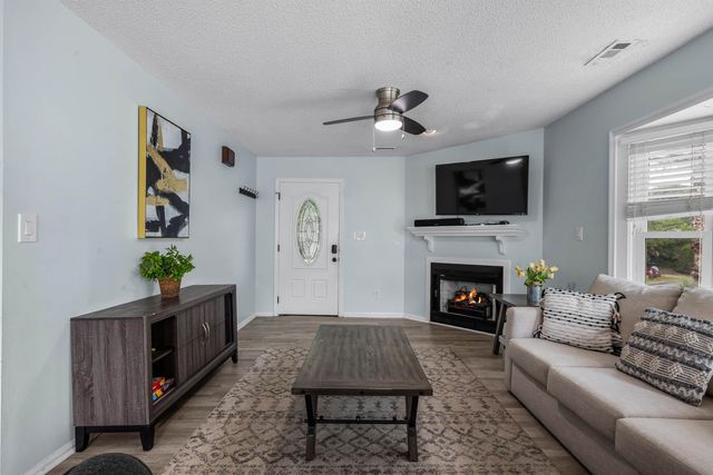 909 Perrin Dr., North Myrtle Beach, SC 29582
