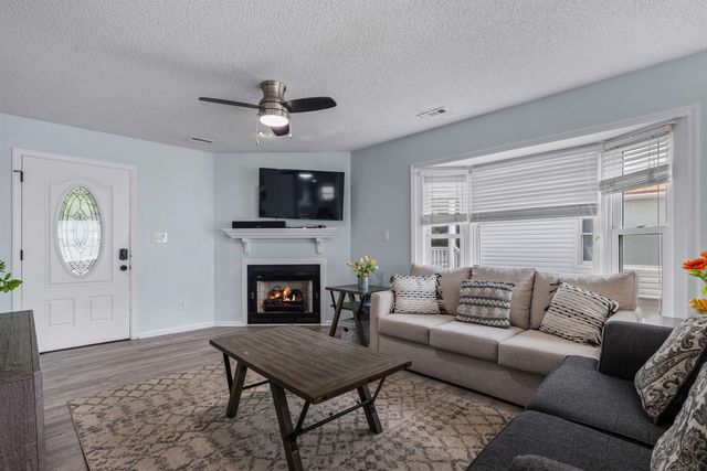909 Perrin Dr., North Myrtle Beach, SC 29582