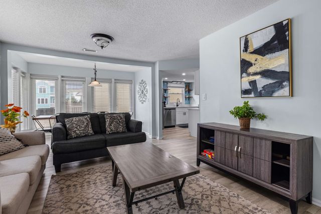 909 Perrin Dr., North Myrtle Beach, SC 29582