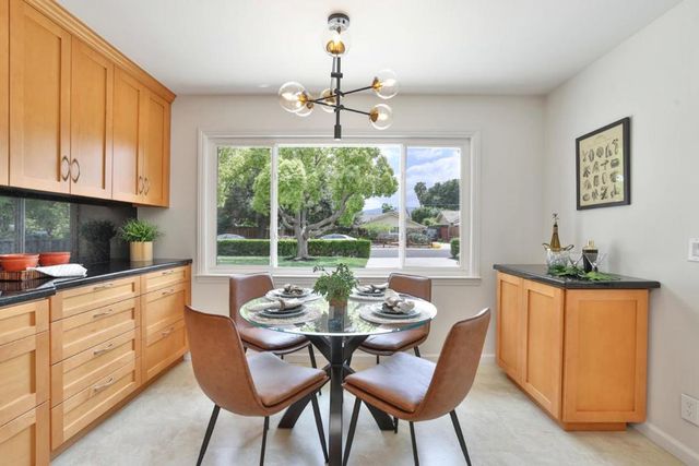 19089 Brookhaven Drive, Saratoga, CA 95070