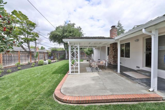 19089 Brookhaven Drive, Saratoga, CA 95070