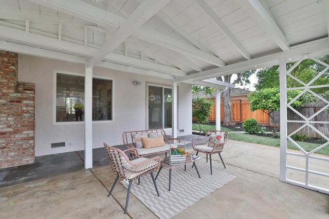 19089 Brookhaven Drive, Saratoga, CA 95070