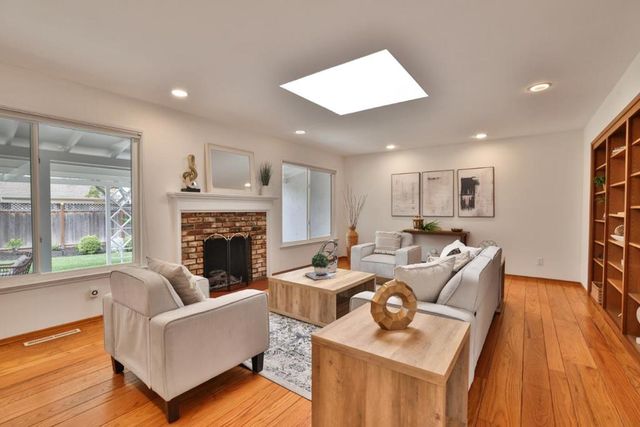 19089 Brookhaven Drive, Saratoga, CA 95070