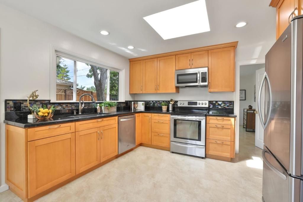 Image 11 of property listing at 19089 Brookhaven Drive, Saratoga, CA 95070