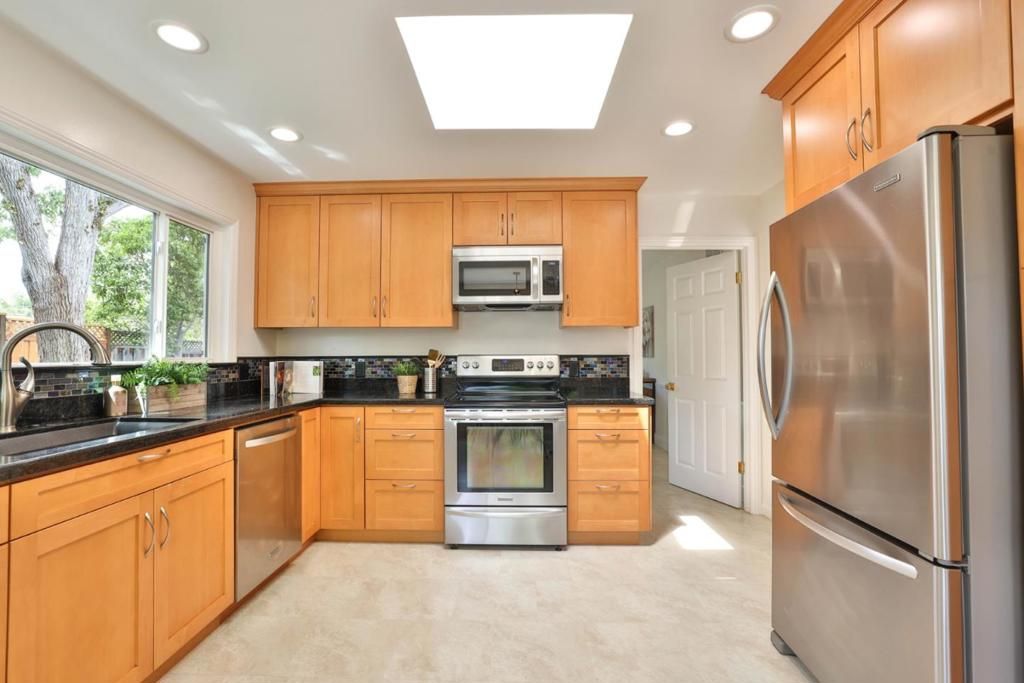Image 12 of property listing at 19089 Brookhaven Drive, Saratoga, CA 95070