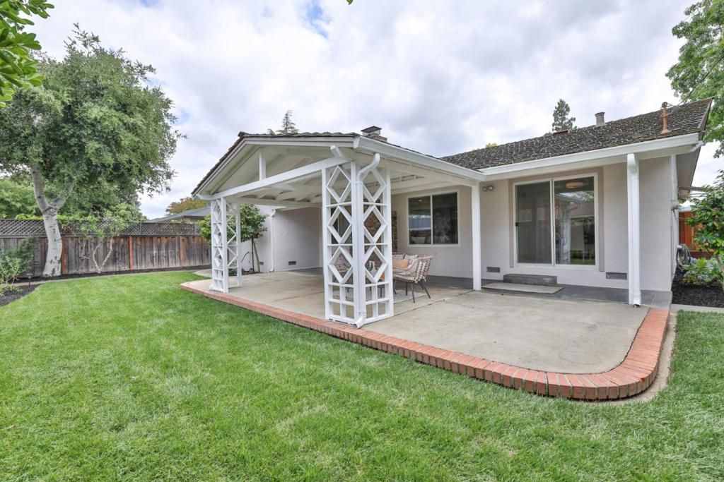 Image 25 of property listing at 19089 Brookhaven Drive, Saratoga, CA 95070
