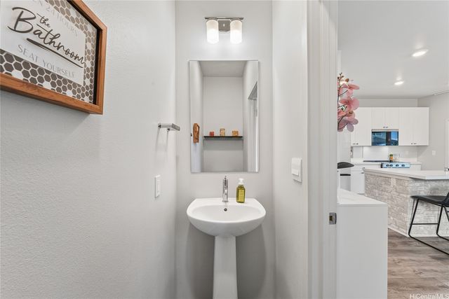91-4098 Hikuono Street 50, Kapolei, HI 96707