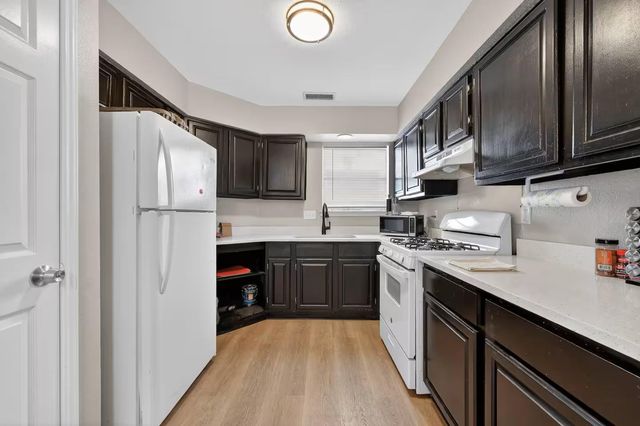 16402 Parkway DR, Pflugerville, TX 78660