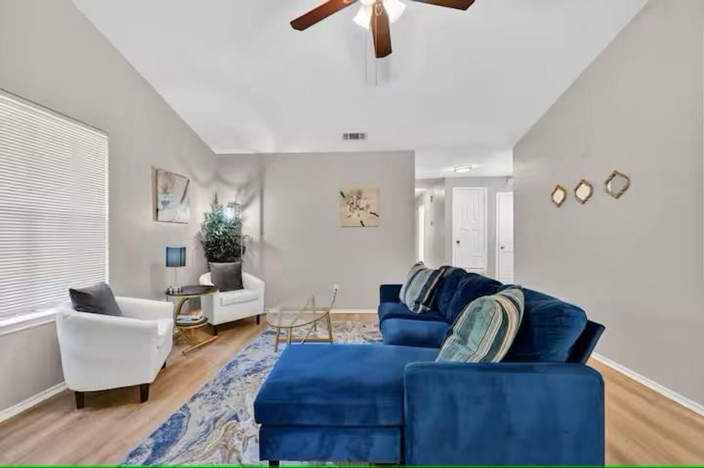 16402 Parkway DR, Pflugerville, TX 78660